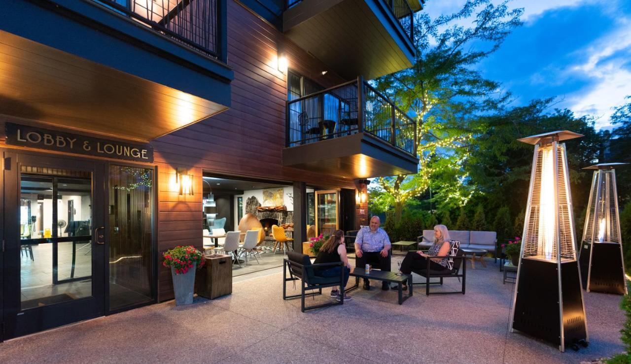 The Earl In Charlevoix Hotel Exterior foto