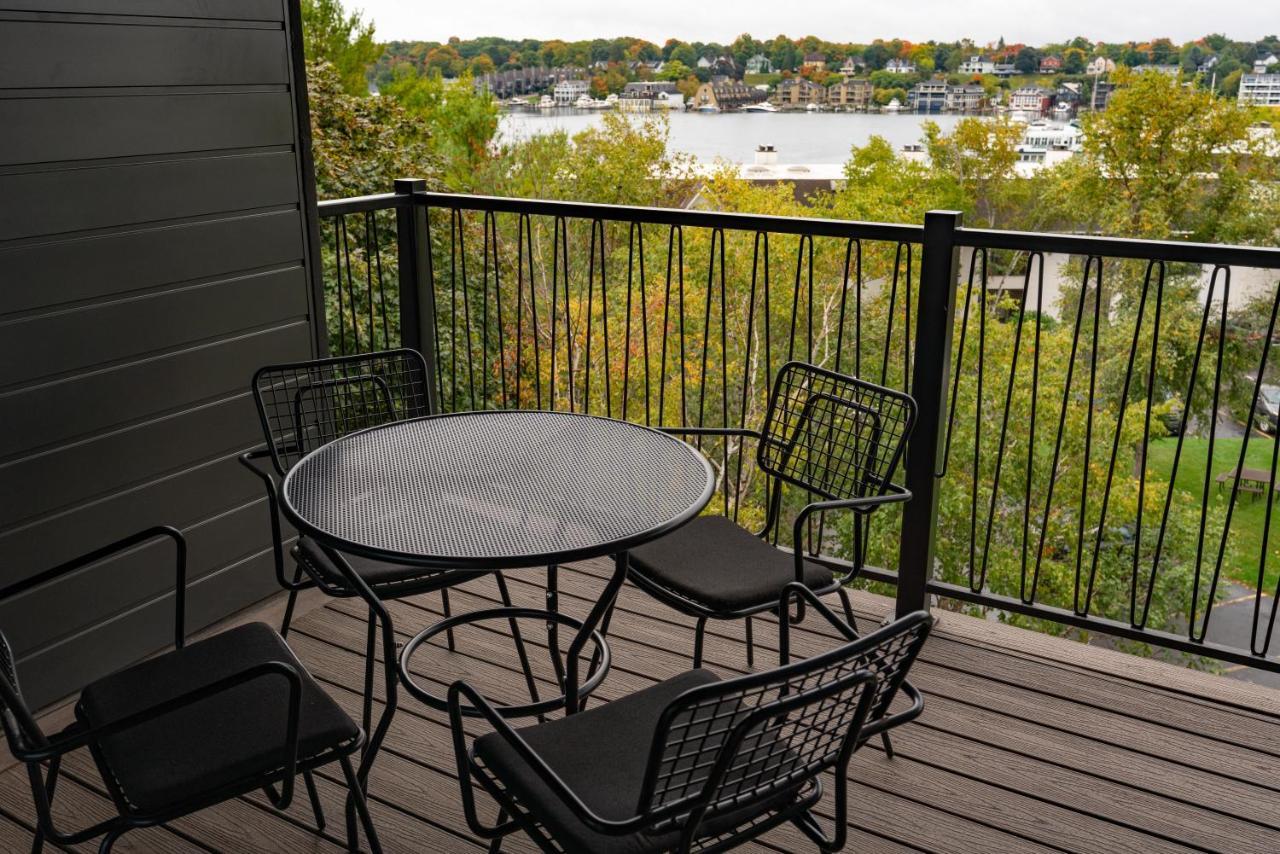 The Earl In Charlevoix Hotel Exterior foto