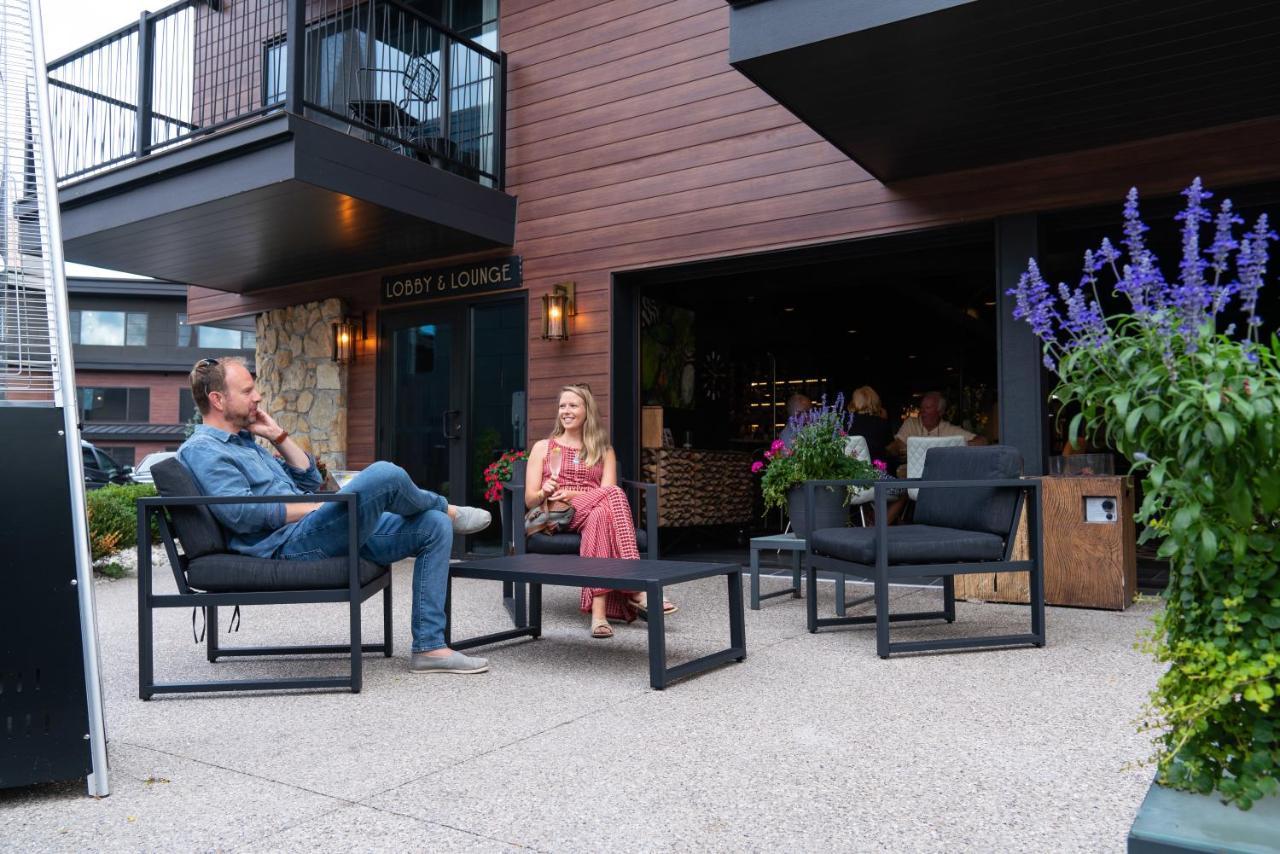The Earl In Charlevoix Hotel Exterior foto
