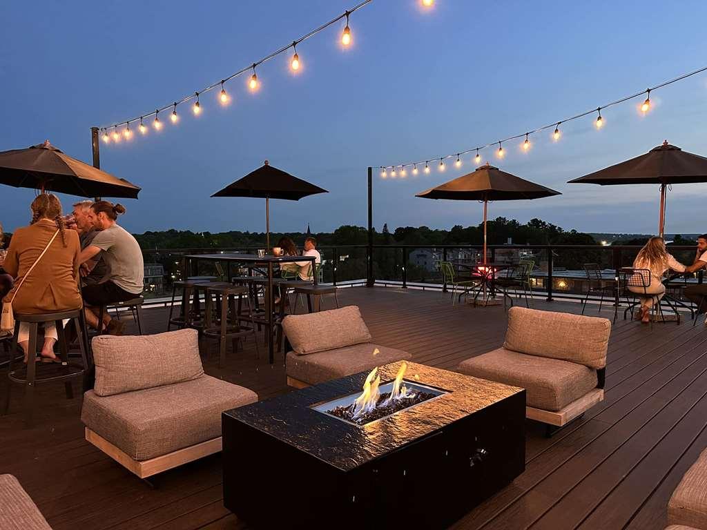 The Earl In Charlevoix Hotel Restaurante foto